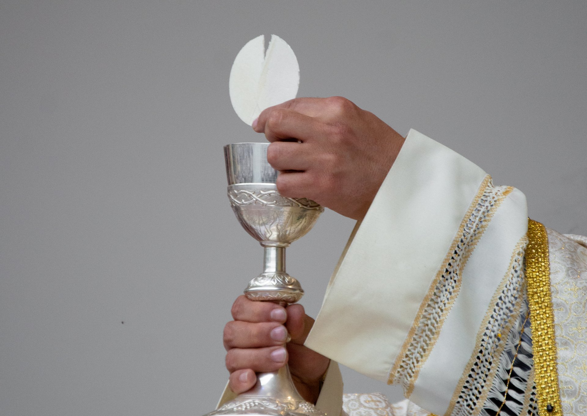 Somos el Cuerpo de Cristo – Somos la Sangre de Cristo